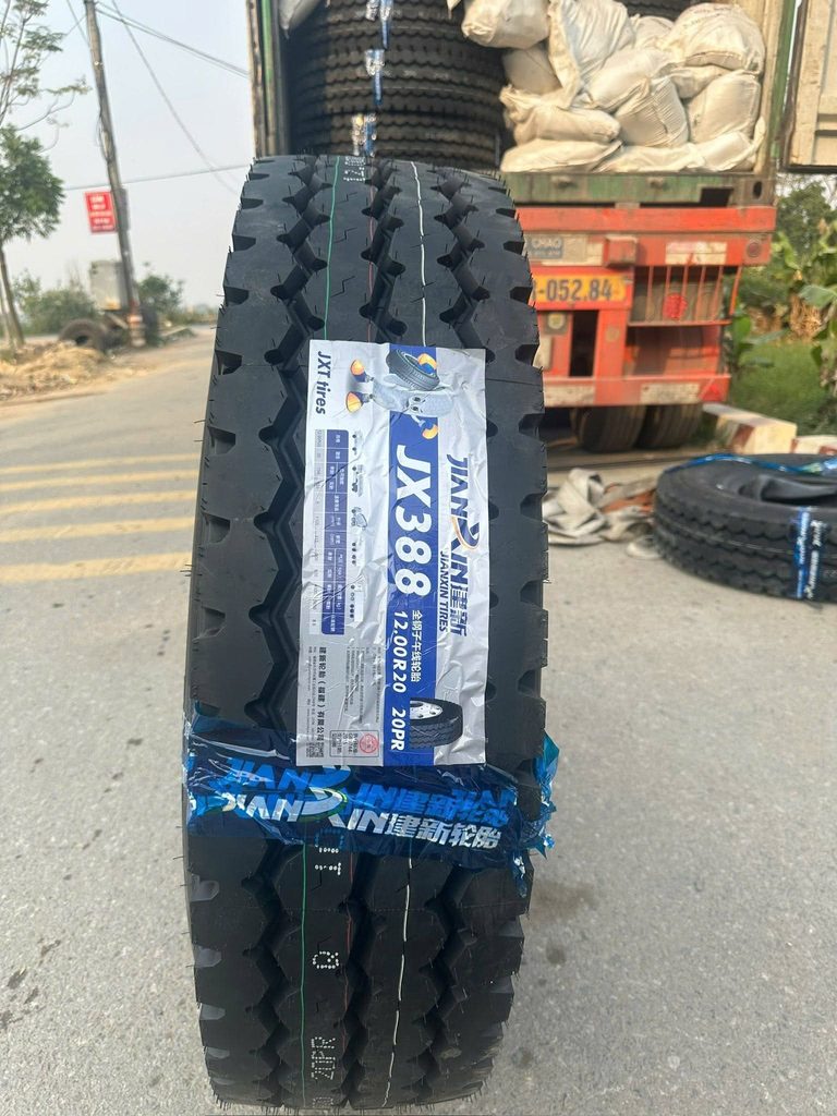Lốp JIANXIN 12.00R20 JX388 20PR